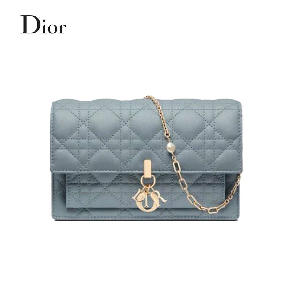 [디올] LADY DIOR 체인 파우치 클라우드 블루 까나쥬 양가죽