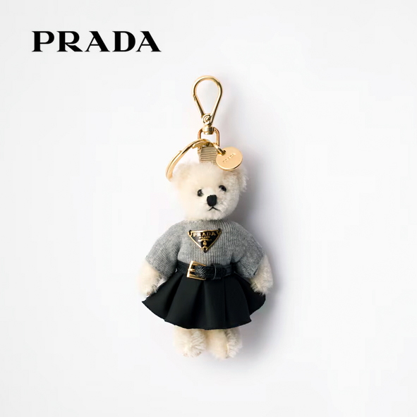 [프라다] 메탈 링이 달린 테디 백 참